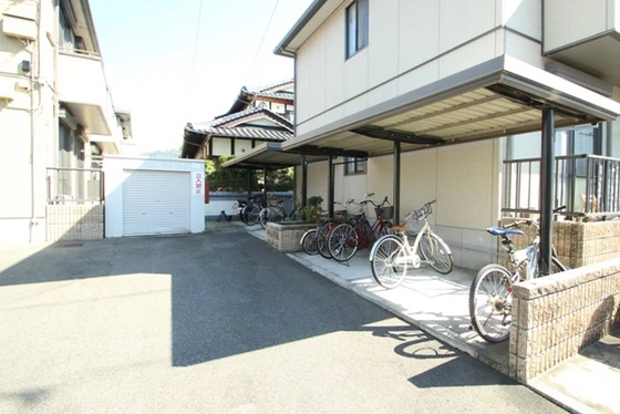 イーストリバーパラリア 弐番館