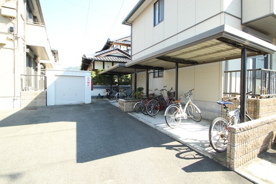 イーストリバーパラリア 弐番館