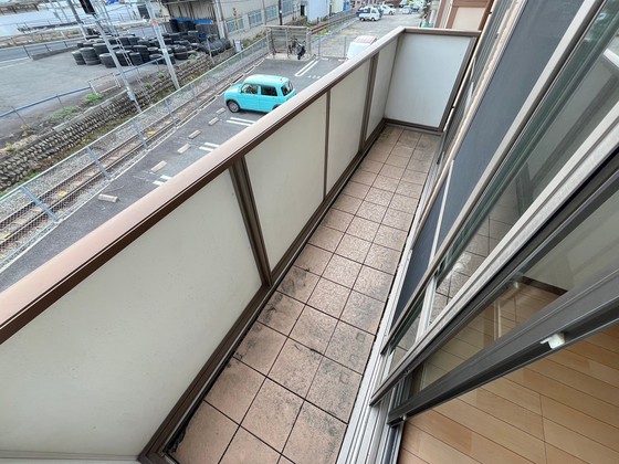 ジェネス八木 B棟