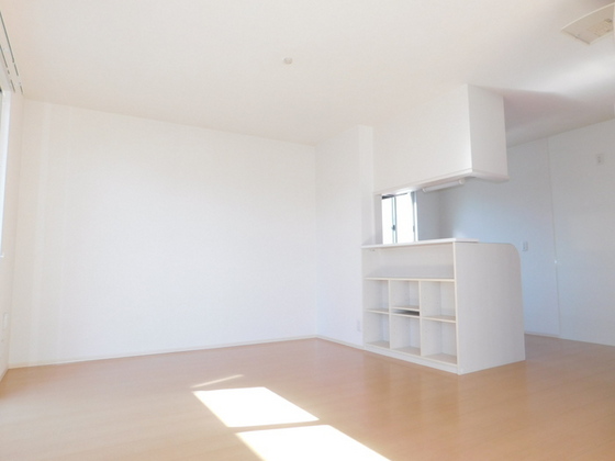 メゾン四季壱番館