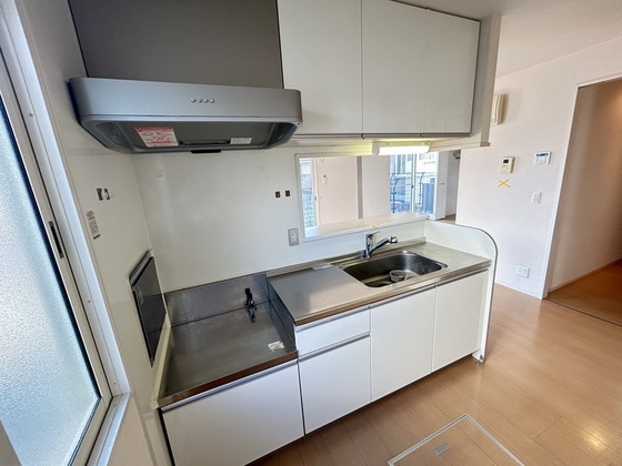 メゾン四季壱番館