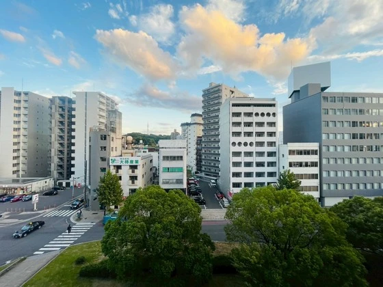 ロッコーマンション駅前通り