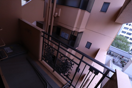 ロッコーマンション駅前通り