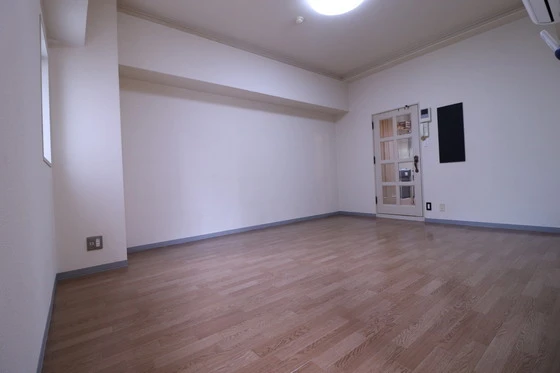 ロッコーマンション駅前通り