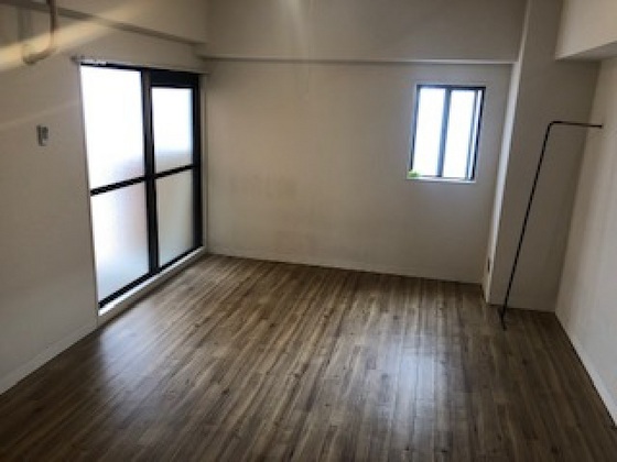 ロッコーマンション駅前通り