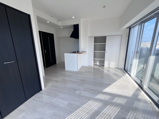 アルル五日市駅前