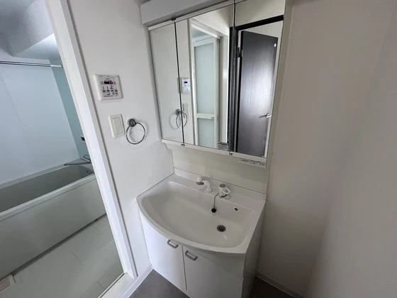 アルル五日市駅前