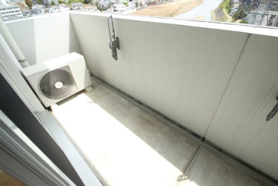 アルル五日市駅前