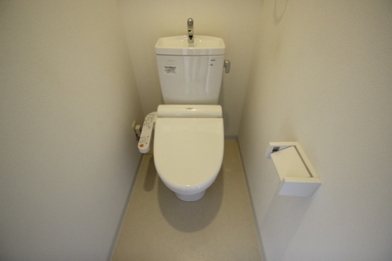 アルル五日市駅前