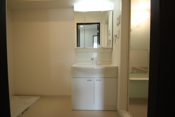 アルル五日市駅前