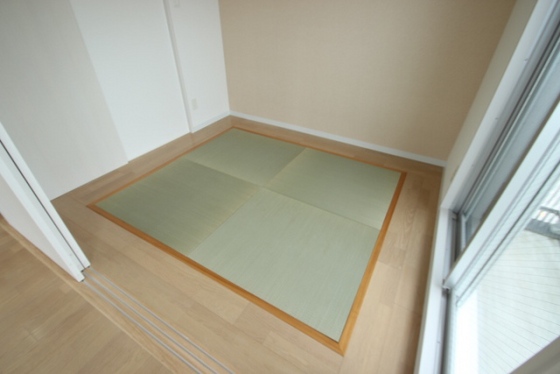 アルル五日市駅前