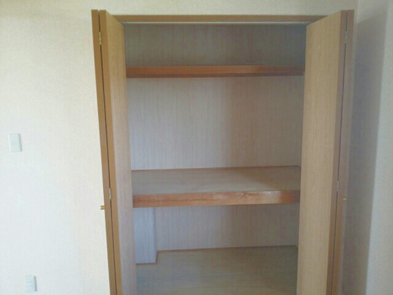 サンプレイス八木