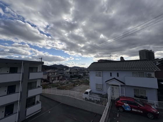 サンプレイス八木