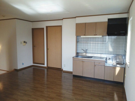 サンプレイス八木