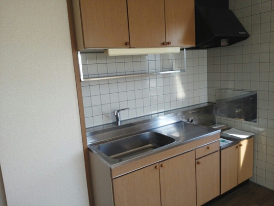 サンプレイス八木