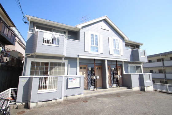 サンプレイス八木