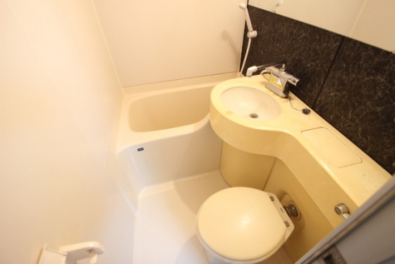 メゾンイノウエ