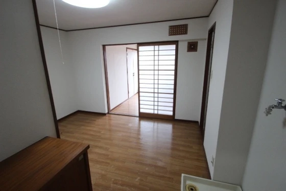 メゾンイノウエ