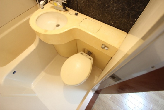 メゾンイノウエ