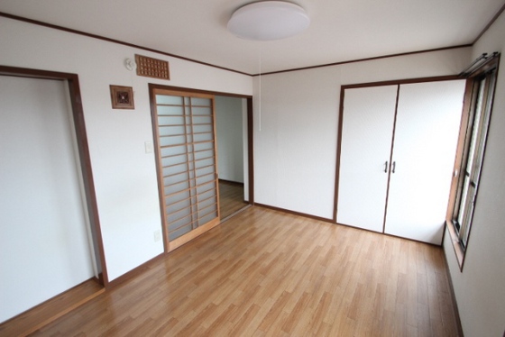 メゾンイノウエ