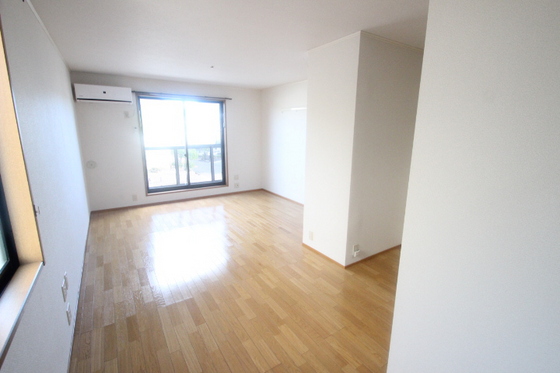 カーサベルデ前空 A棟