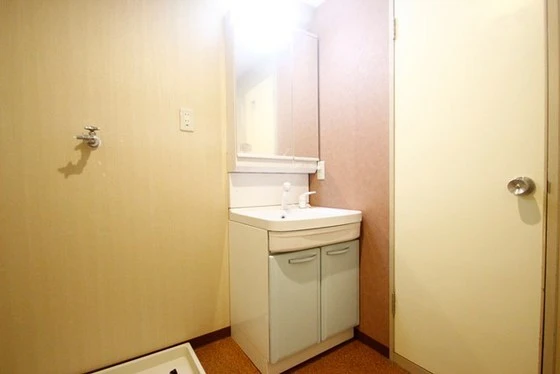 ハイツユートピア