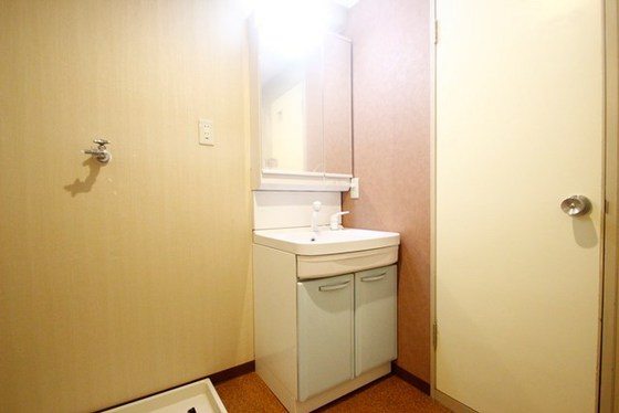 ハイツユートピア