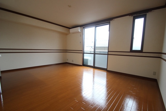 グランカーサ光ヶ丘