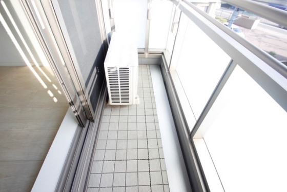 ウムヴェルト ビル