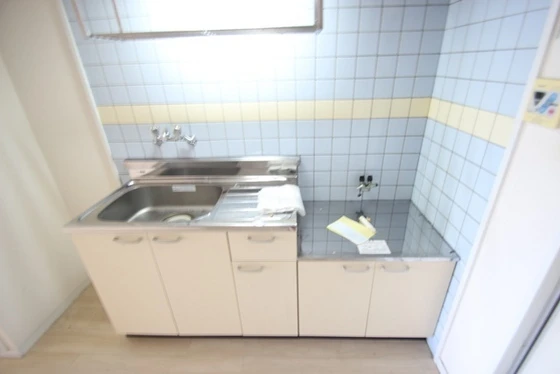 和秀三篠北町ビル