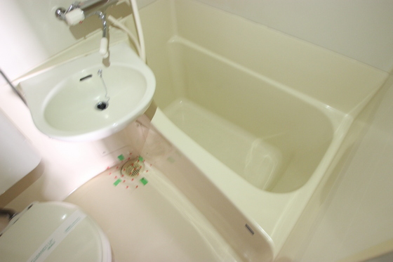 和秀三篠北町ビル