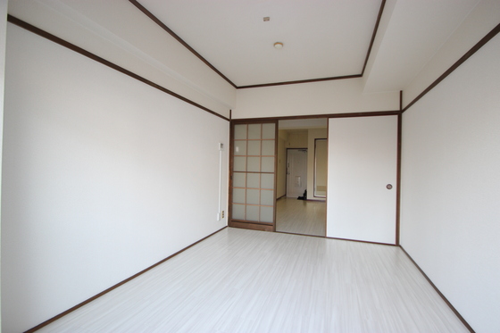 和秀三篠北町ビル