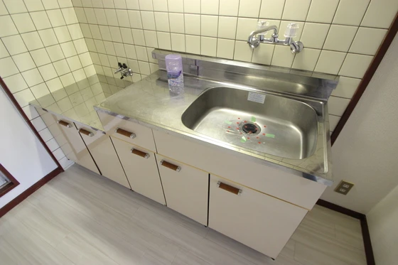 和秀三篠北町ビル