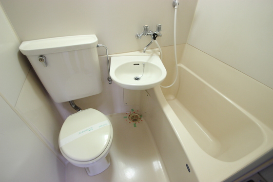 和秀三篠北町ビル