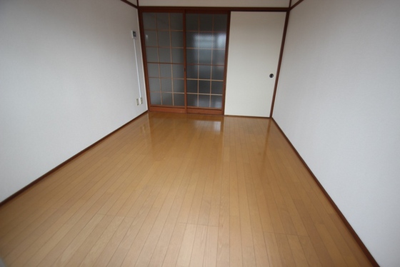 和秀三篠北町ビル