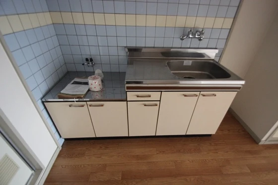 和秀三篠北町ビル