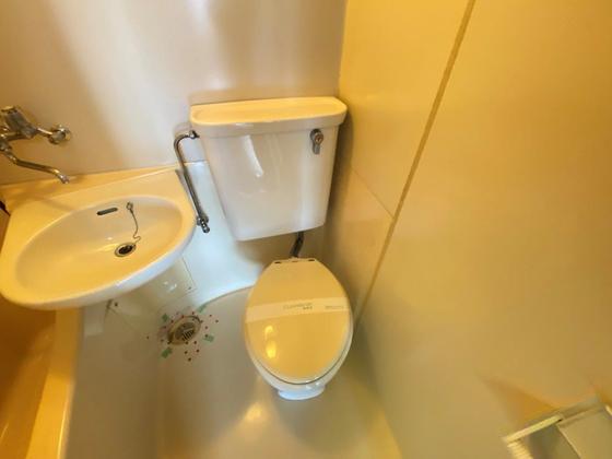 和秀三篠北町ビル