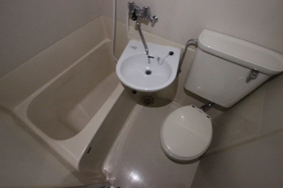 和秀三篠北町ビル