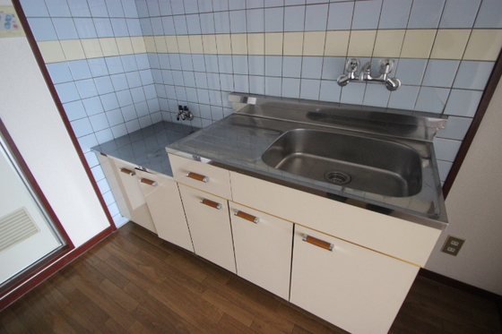 和秀三篠北町ビル