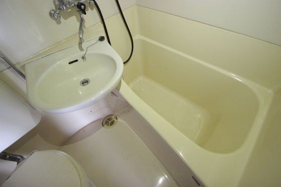 和秀三篠北町ビル