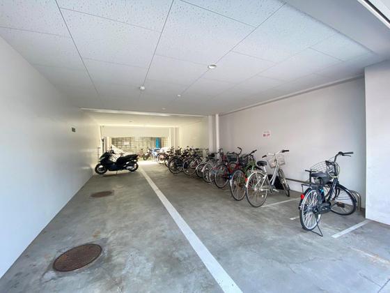 和秀三篠北町ビル