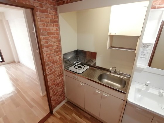 グラナティス西原