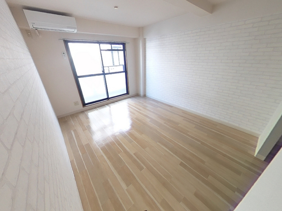 グラナティス西原