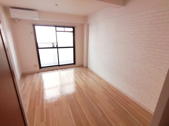 グラナティス西原