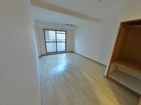 グラナティス西原