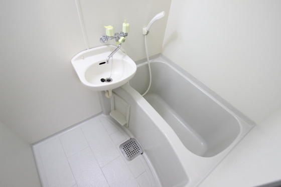 グラナティス西原