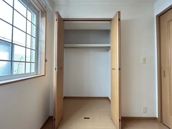 アイヴィークレスト