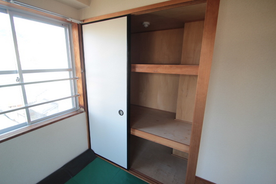 ハイブレスビル