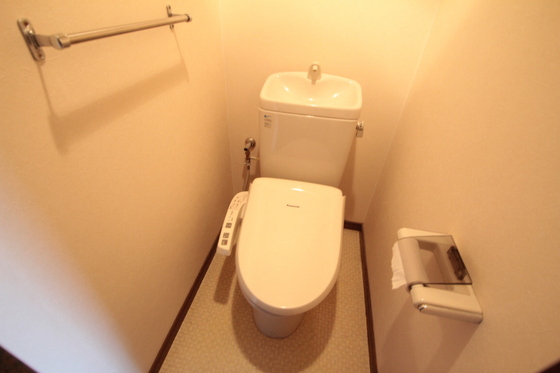 ハイブレスビル