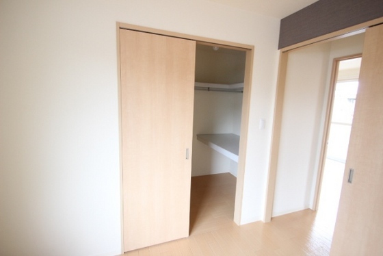 シャーメゾン・マーチ